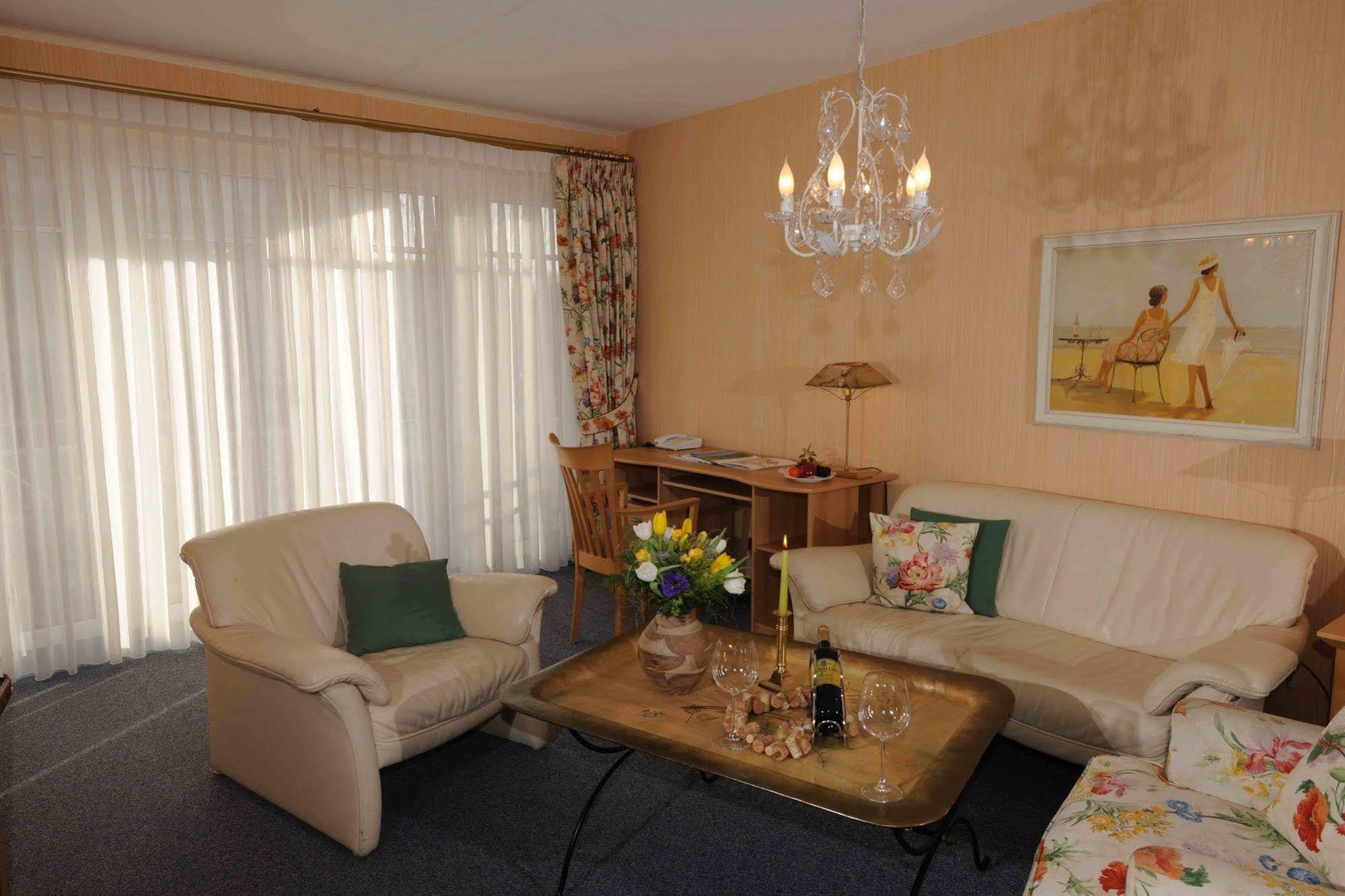 Hotel Meerlust Цингст Экстерьер фото